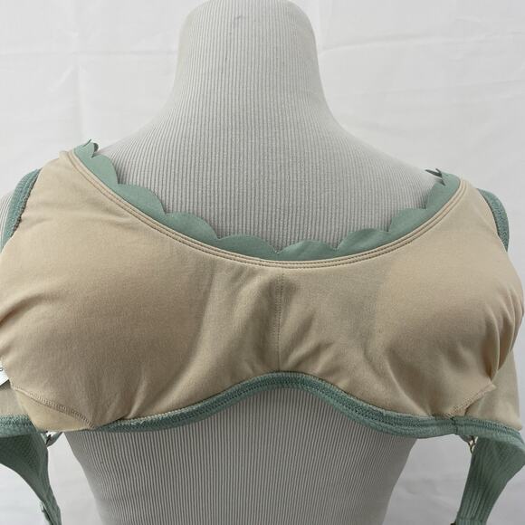 Kona Sol Size Medium Bikini Swimsuit Top Scalloped Pique Scoop Neck Solid Mint - Picture 7 of 8